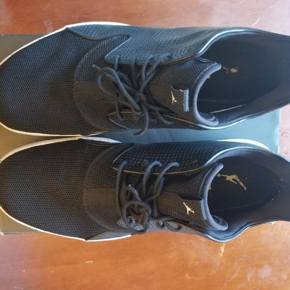 JORDAN ECLIPSE 'BLACK WHITE'  Size15 - Picture 1 of 11